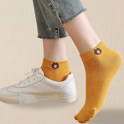 10 pares de calcetines con estampado de dibujos animados para mujer, modernos y versátiles, ligeros, transpirables, cómodos y casuales.