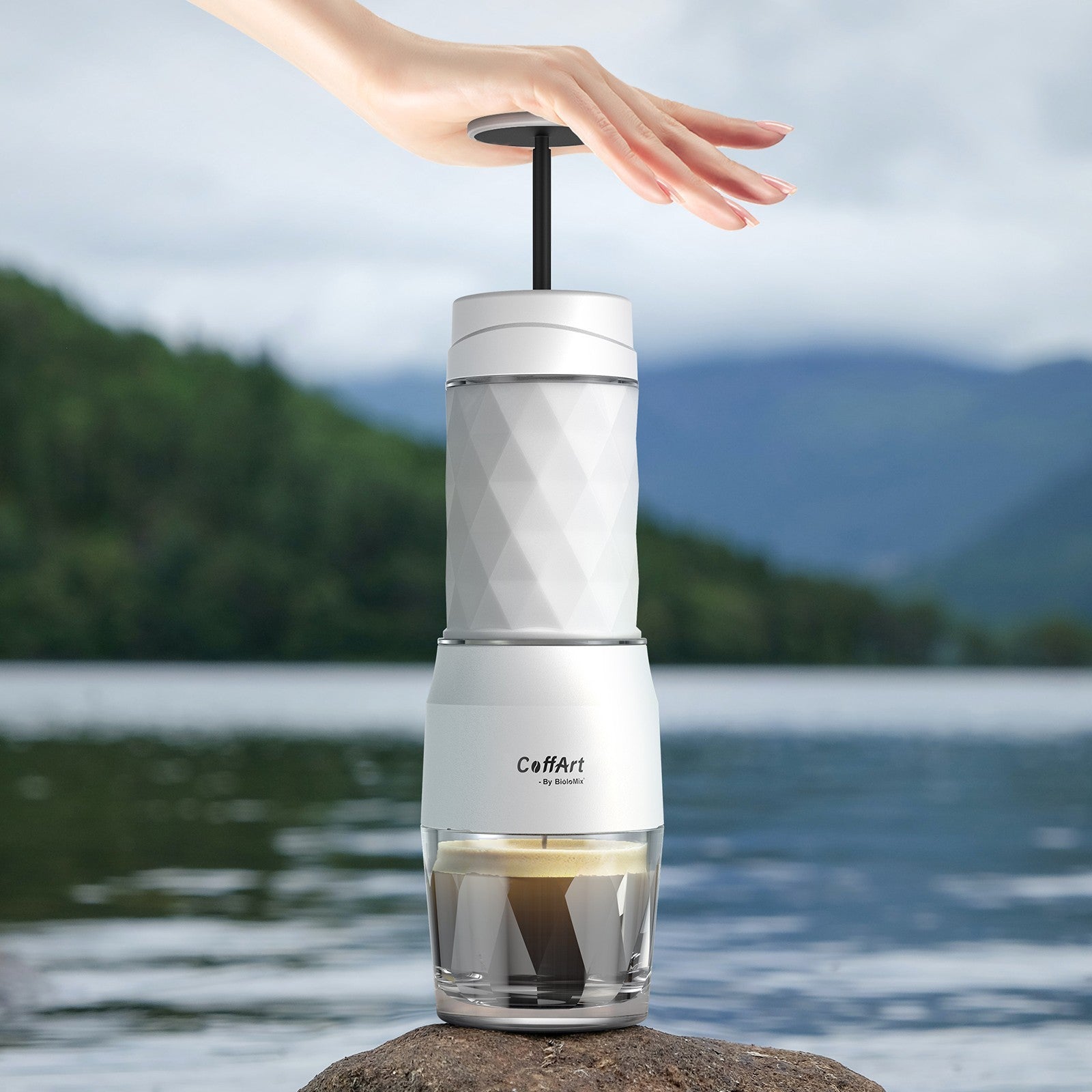 Cafetera Portátil BioloMix HS8439, Cafetera de Cápsulas y Café Molido con Presión Manual de 13-18 Bar, Depósito de Agua de 80 ml, para Viajes y Picnic - Negra