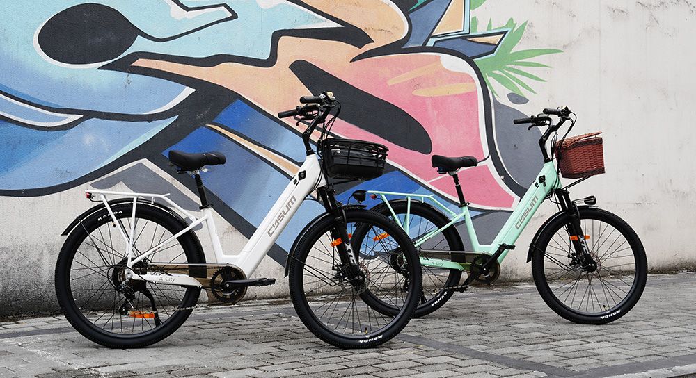 Bicicleta eléctrica CYSUM X-city, motor de 250 W, batería de 48 V y 10,4 Ah, neumáticos de 26 x 1,95 pulgadas, velocidad máxima de 25 km/h, autonomía de 80 km, freno de disco mecánico, Shimano de 7 velocidades, pantalla LCD - Verde