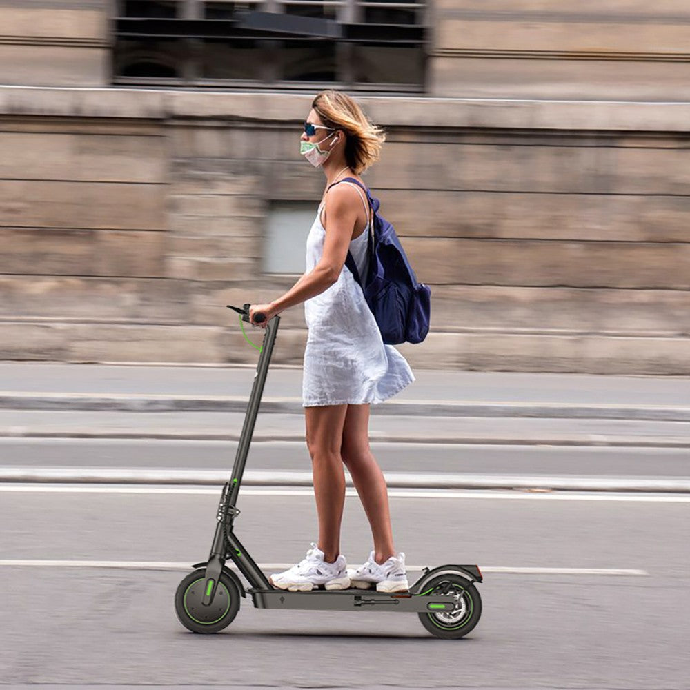 isinwheel S9 Pro Elektroroller, 350-W-Motor, 36-V-7,5-Ah-Akku, 8,5-Zoll-Luftreifen, 25 km/h Höchstgeschwindigkeit, 28 km Reichweite, App-Steuerung