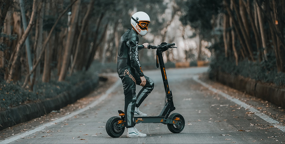 Patinete eléctrico todoterreno KuKirin G4 con motor de 2000 W, batería de 60 V y 20 Ah, autonomía máxima de 75 km, velocidad máxima de 70 km/h, neumáticos de vacío de 11 pulgadas, intermitentes - Negro