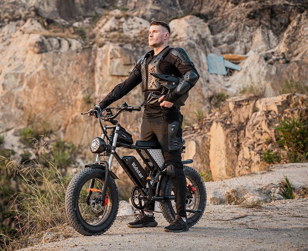 Bicicleta eléctrica Ridstar Q20, motor sin escobillas de 1000 W, neumáticos gruesos de 20 x 4 pulgadas, batería extraíble de 48 V y 20 Ah, velocidad máxima de 30 mph, autonomía máxima de 75 millas, freno de disco hidráulico.